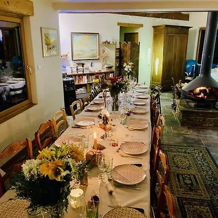 Maison Lgbt Des Monts Bleus Couette-café