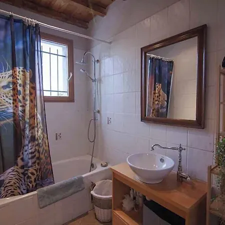 Maison Des Monts Bleus Bed & Breakfast *